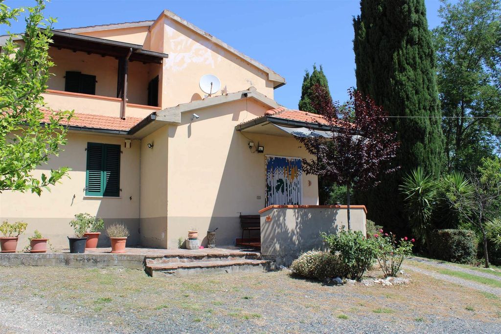 Property photo 2 of 30