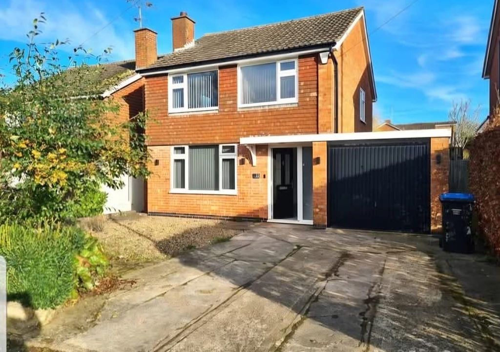Property photo 1 of 8