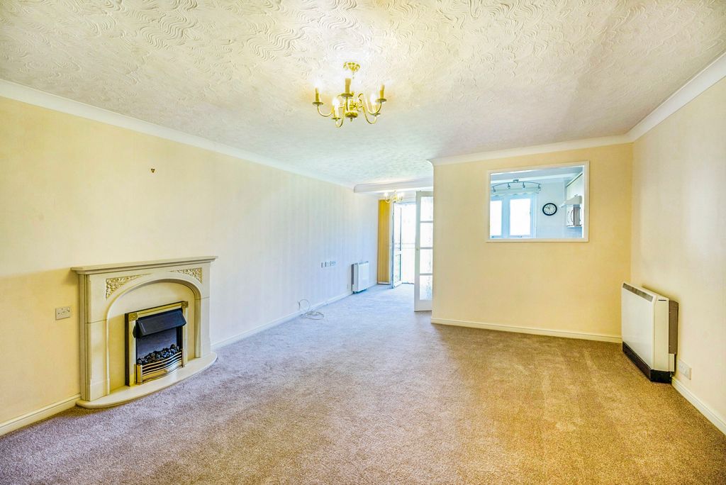 Property photo 2 of 17 Living Room