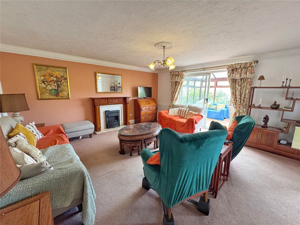 Property photo 3 of 28 Picture No. 19