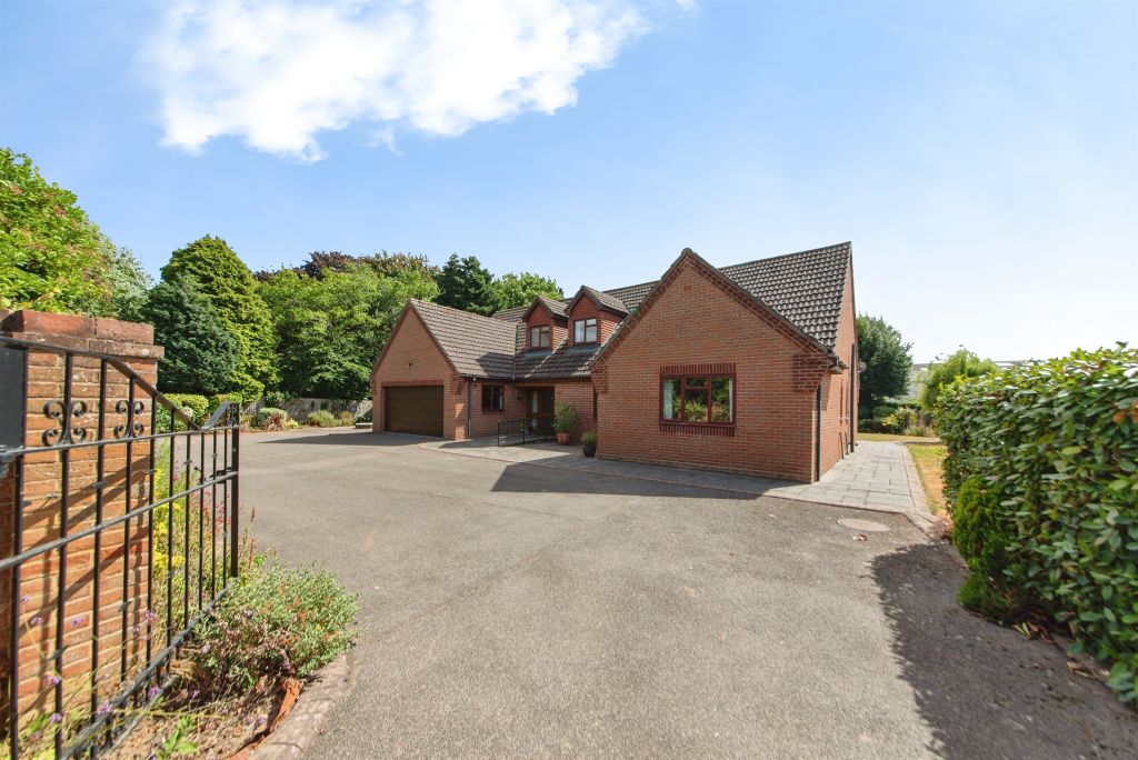 Property photo 1 of 28