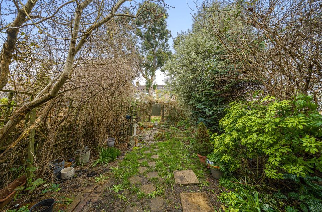 Property photo 3 of 12 Garden2.Jpg