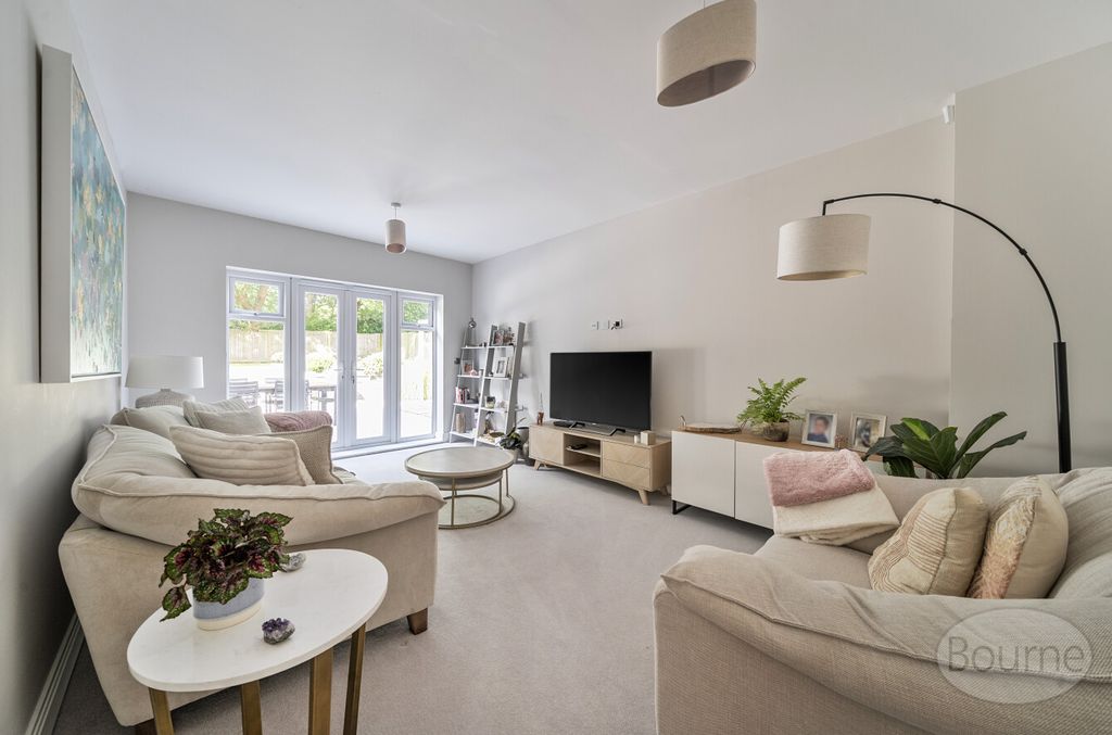 Property photo 3 of 24 d7A78Af2-E4Ea-4A8...