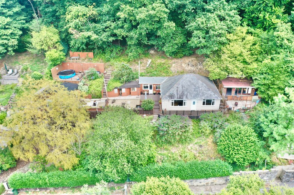 Property photo 1 of 47