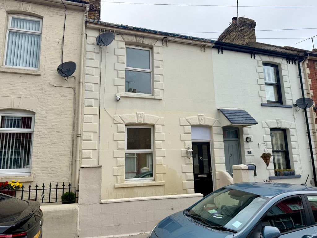 Property photo 1 of 11