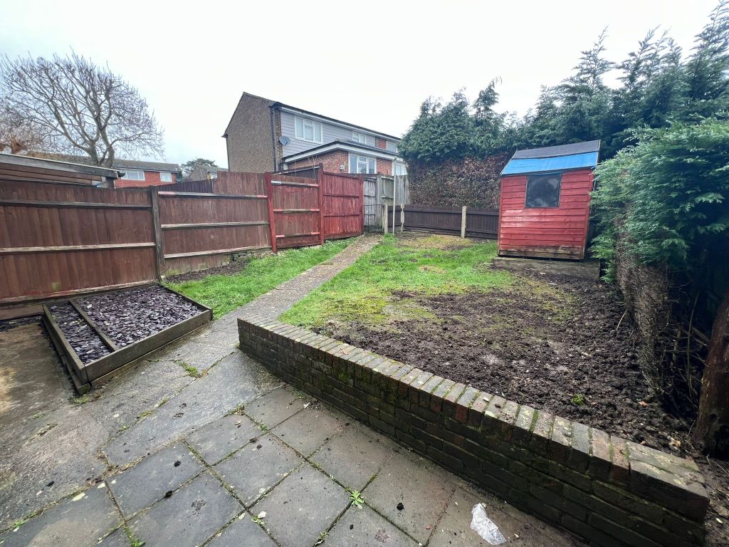 Property photo 2 of 6 Garden