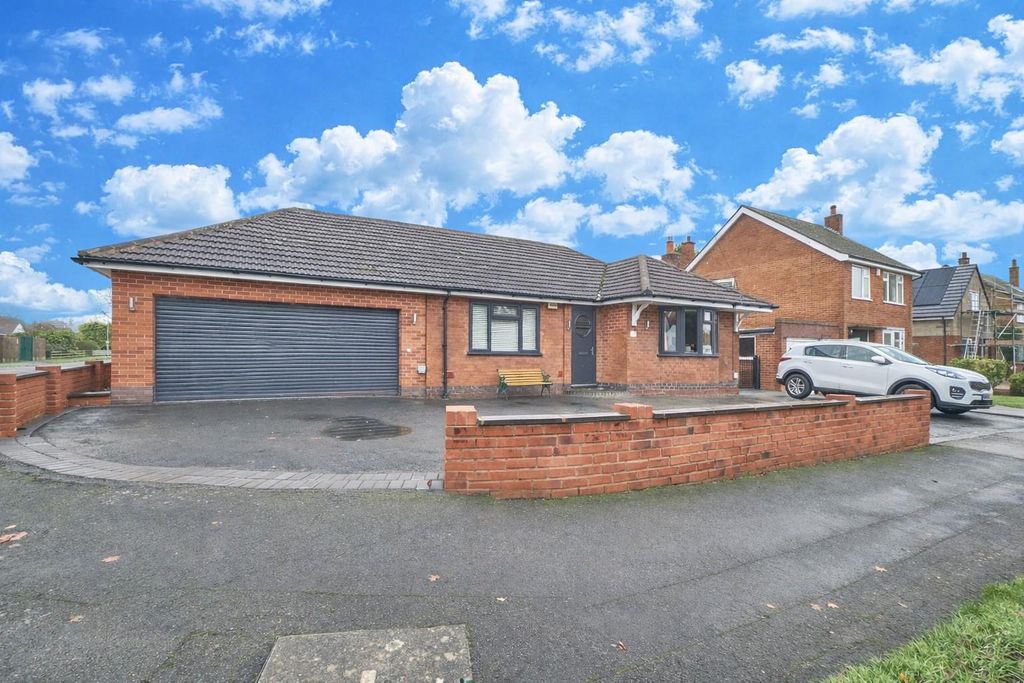 Property photo 1 of 15 14 Hall Road, Bb Front.Jpg