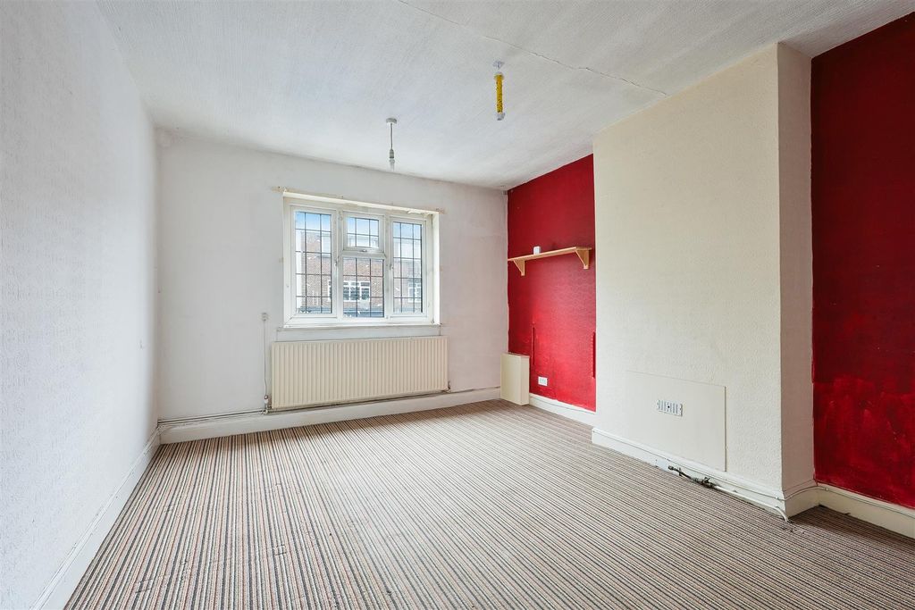 Property photo 2 of 20 High Street, 57A- (6).Jpg