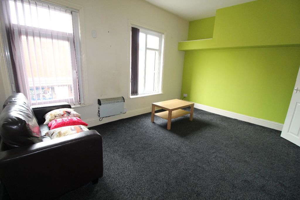 Property photo 3 of 5