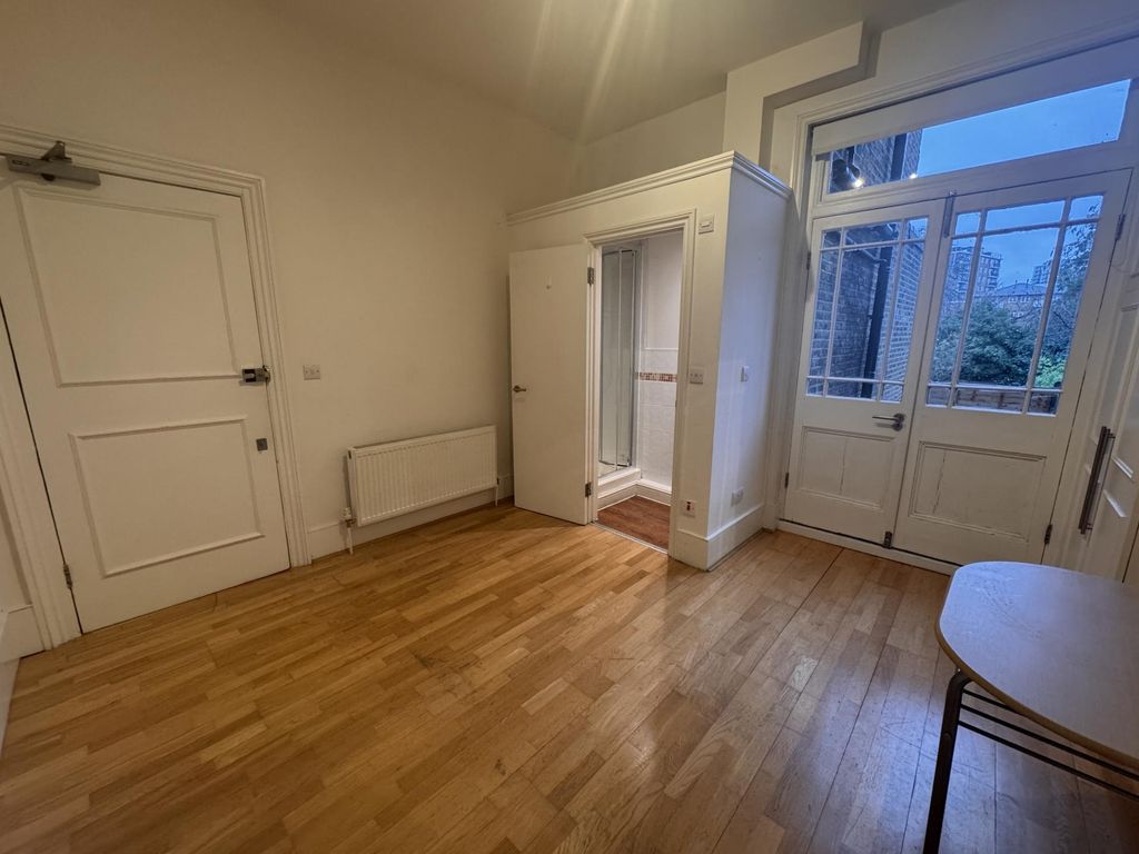 Property photo 2 of 6 Photo 11