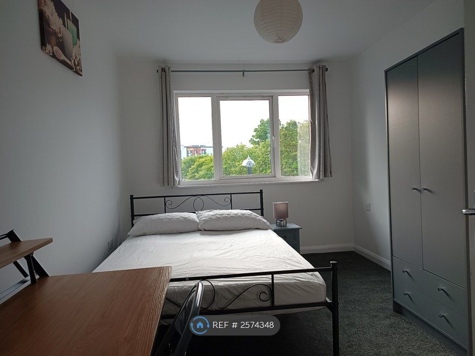 Property photo 3 of 18