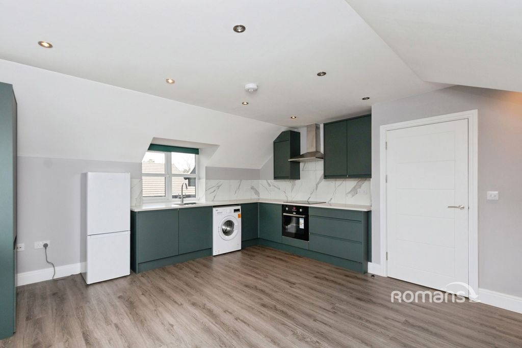 Property photo 3 of 9 Pbox-Img.Jpg