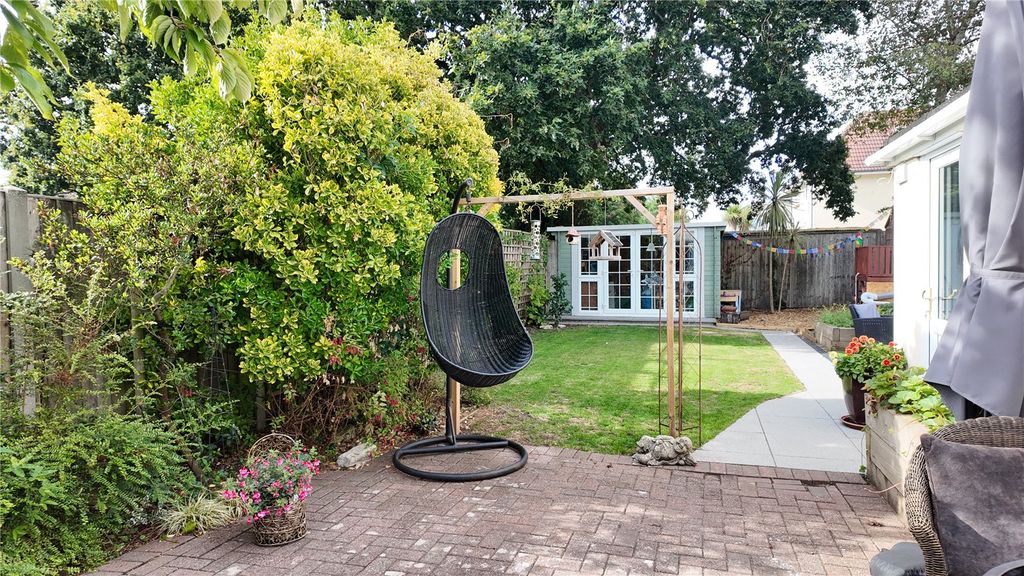 Property photo 2 of 15 Picture No. 01