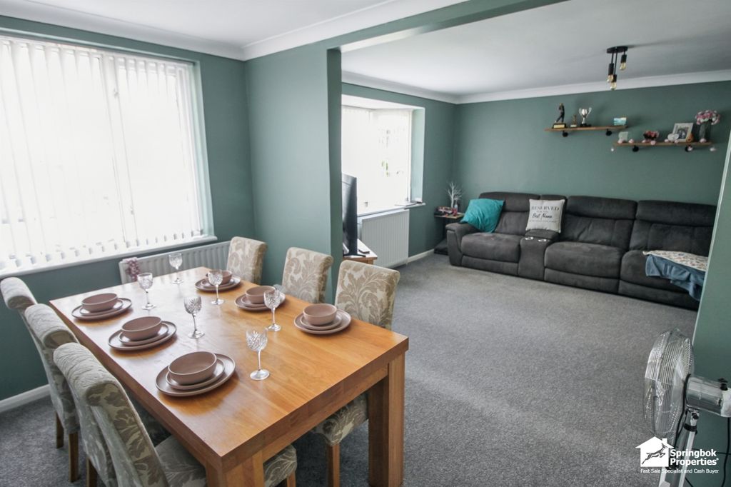 Property photo 3 of 16 2