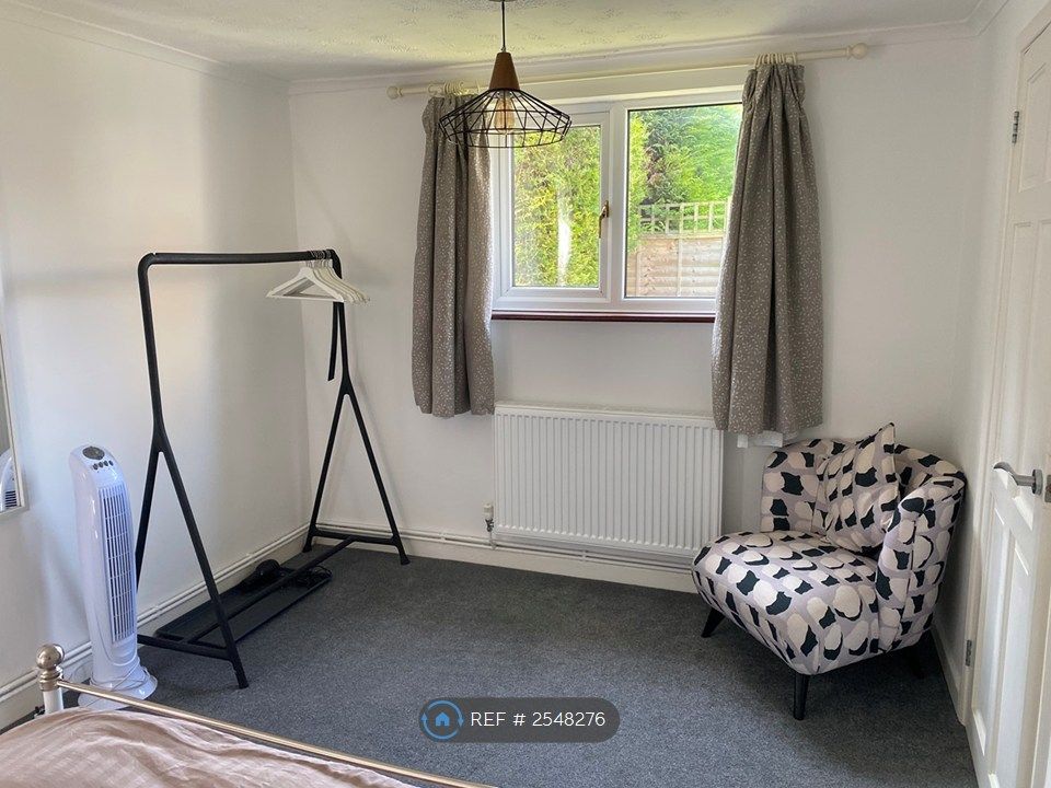 Property photo 3 of 12