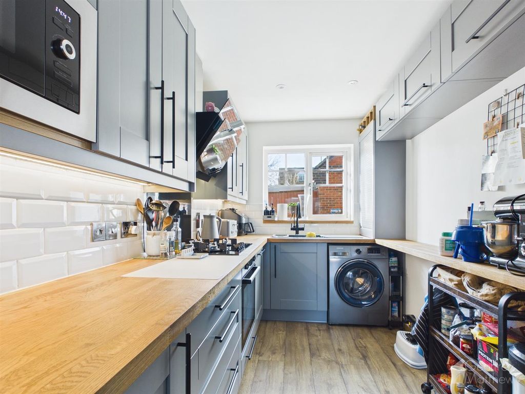 Property photo 3 of 23 Cam02365G0-Pr0429-Still016.Jpg