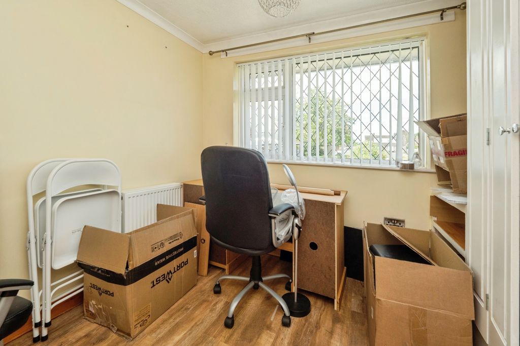 Property photo 3 of 15