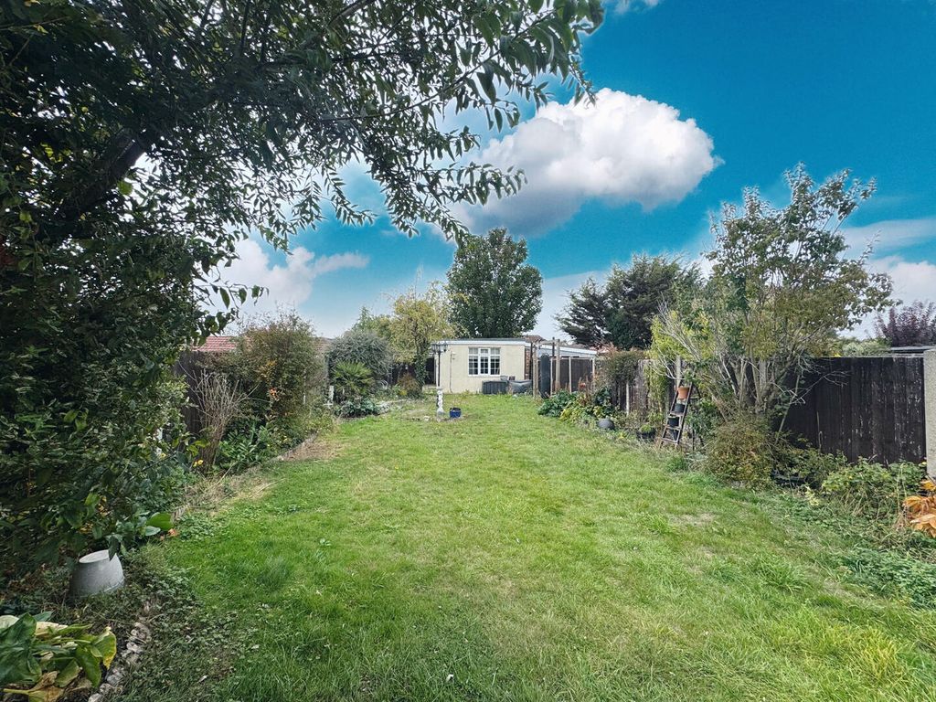 Additional image 30 of 3 bed semi-detached house for saleGordon Road, Grays RM16