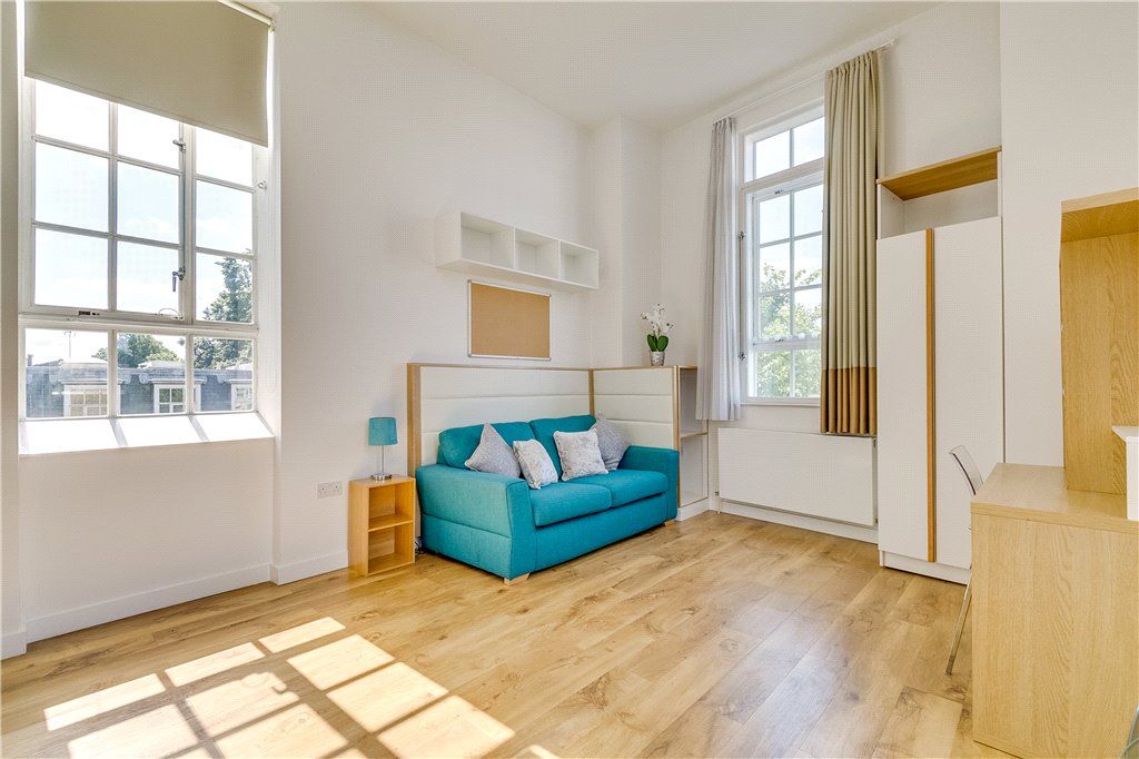 Property photo 2 of 17 Picture No. 16