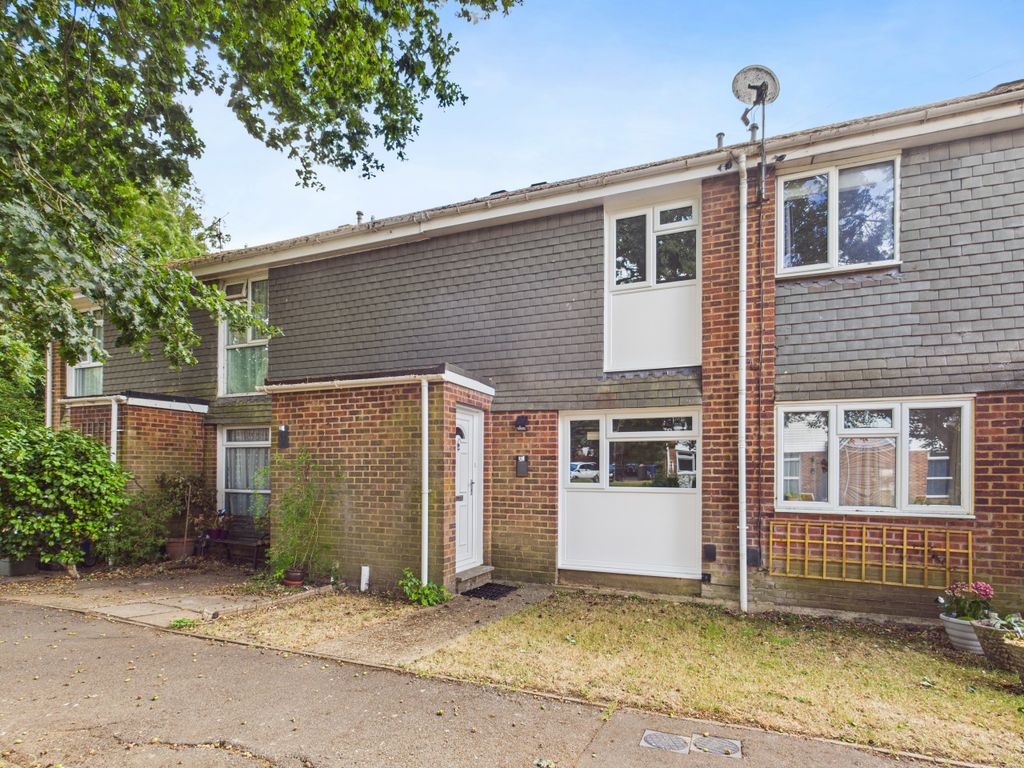 Property photo 1 of 15 Cam01354G0-Pr0586-Still015