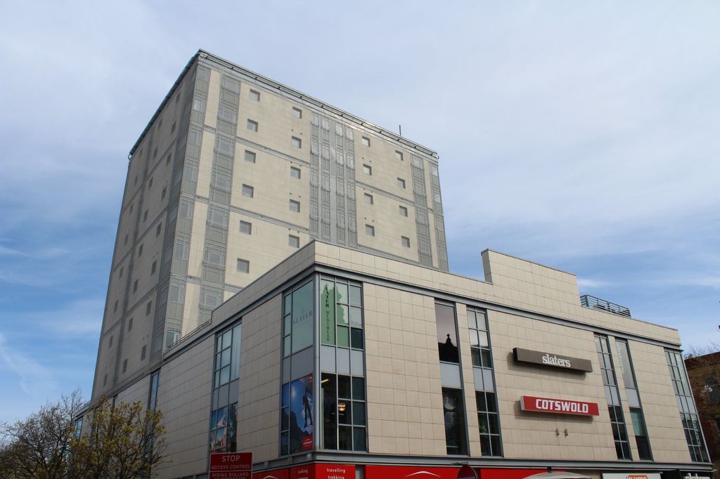 Property photo 1 of 6