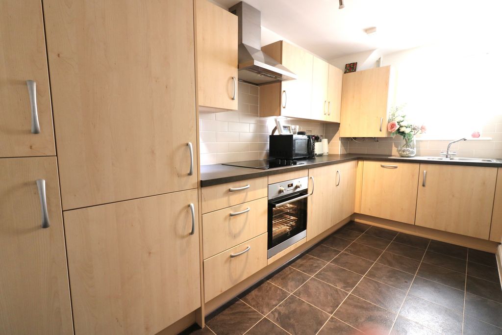 Property photo 2 of 9