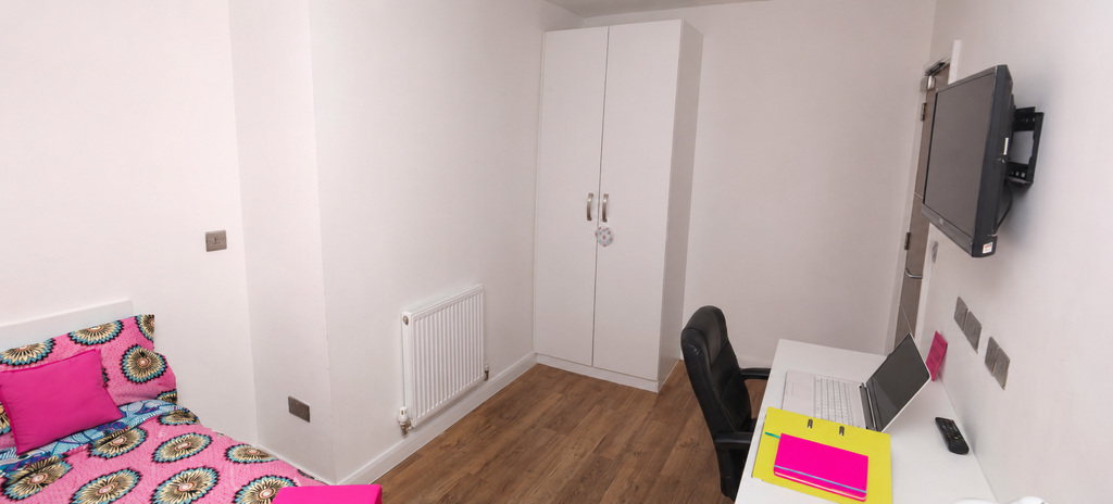 Property photo 3 of 6