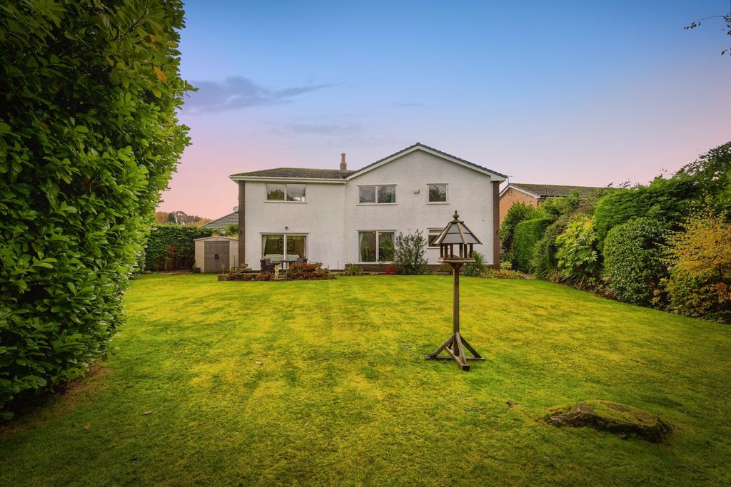 Property photo 2 of 20