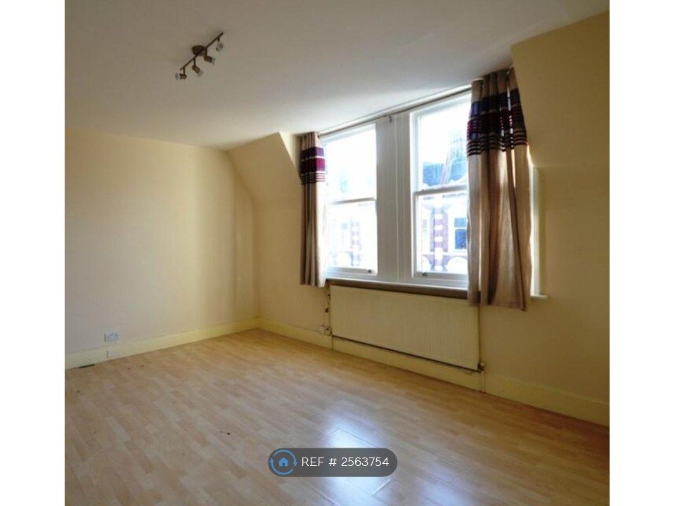 Property photo 2 of 4