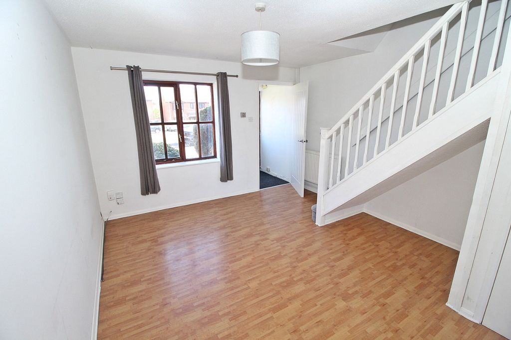 Property photo 3 of 10 5100304