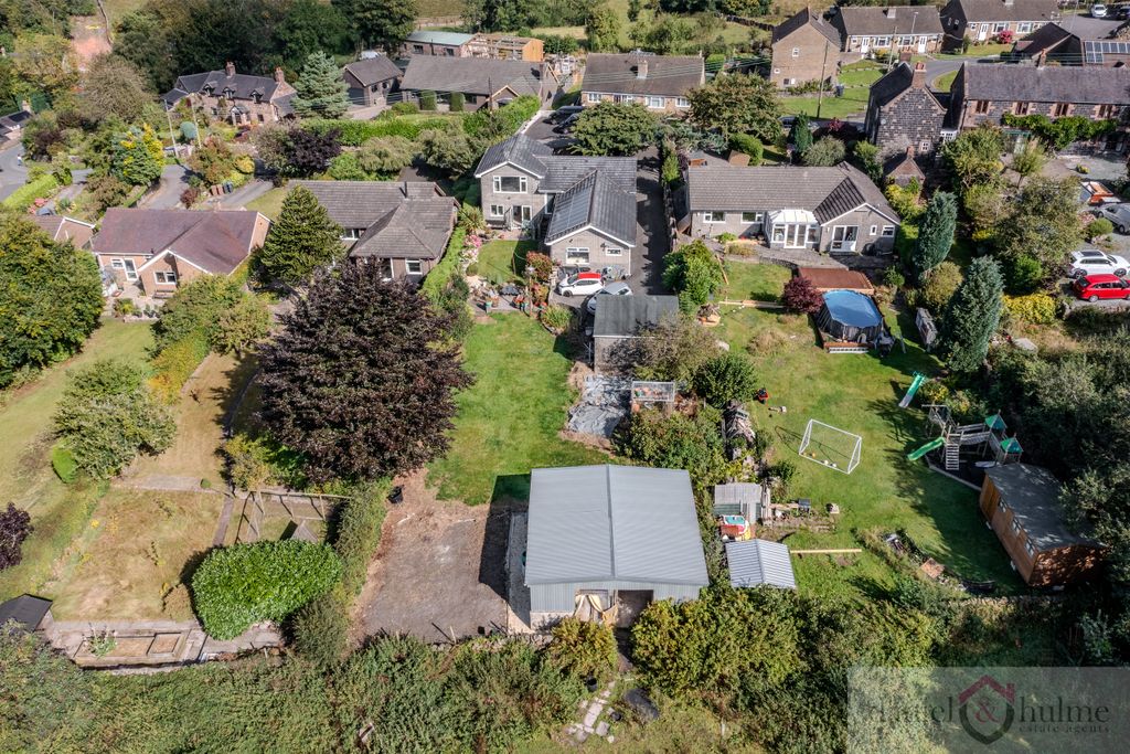 Property photo 3 of 38 Whiston-6