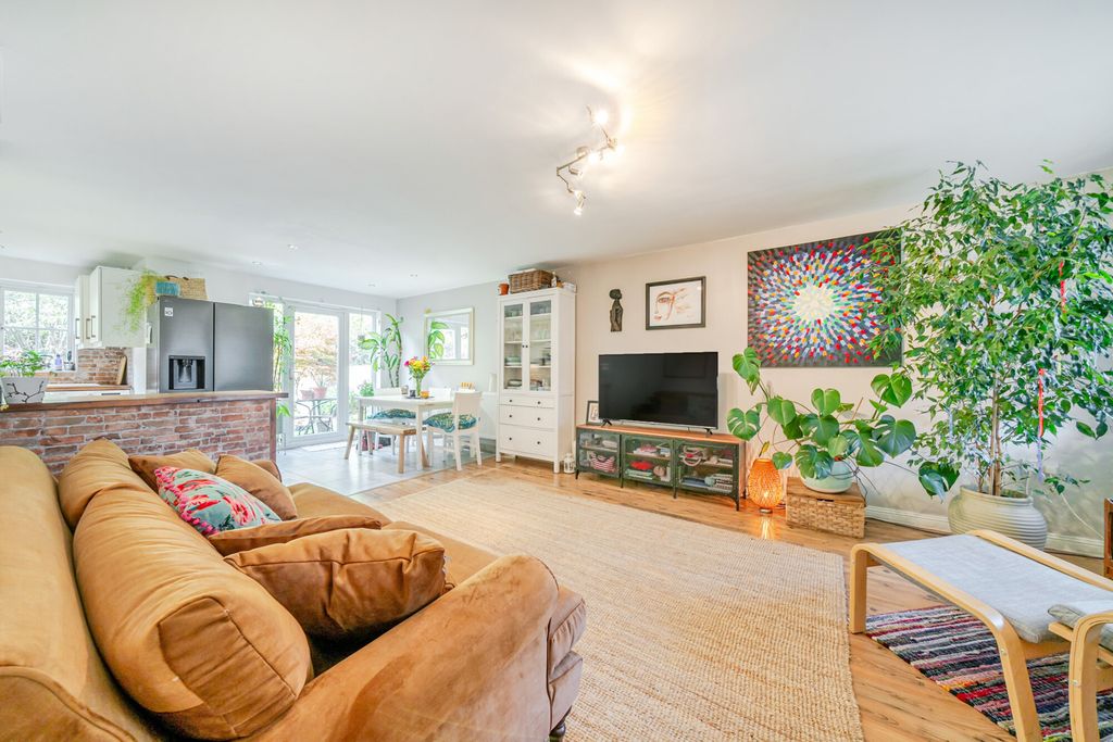 Property photo 2 of 24 Reception Room