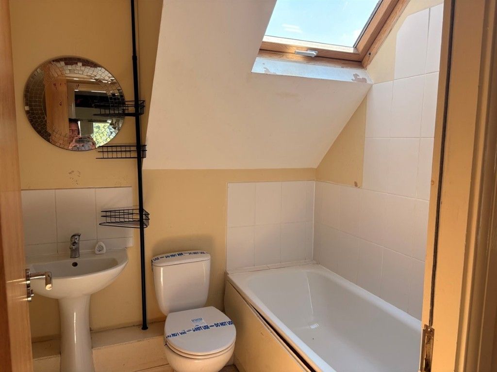 Property photo 3 of 6