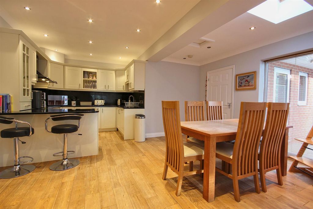Property photo 3 of 43 Dining Kitchen
