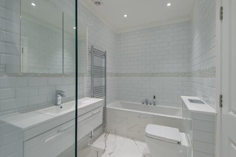 Property photo 3 of 18 35033_Low-Res(15).Jpg