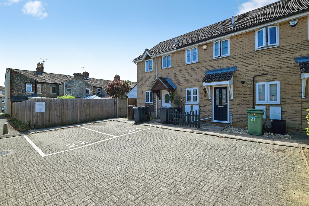 Property photo 1 of 12