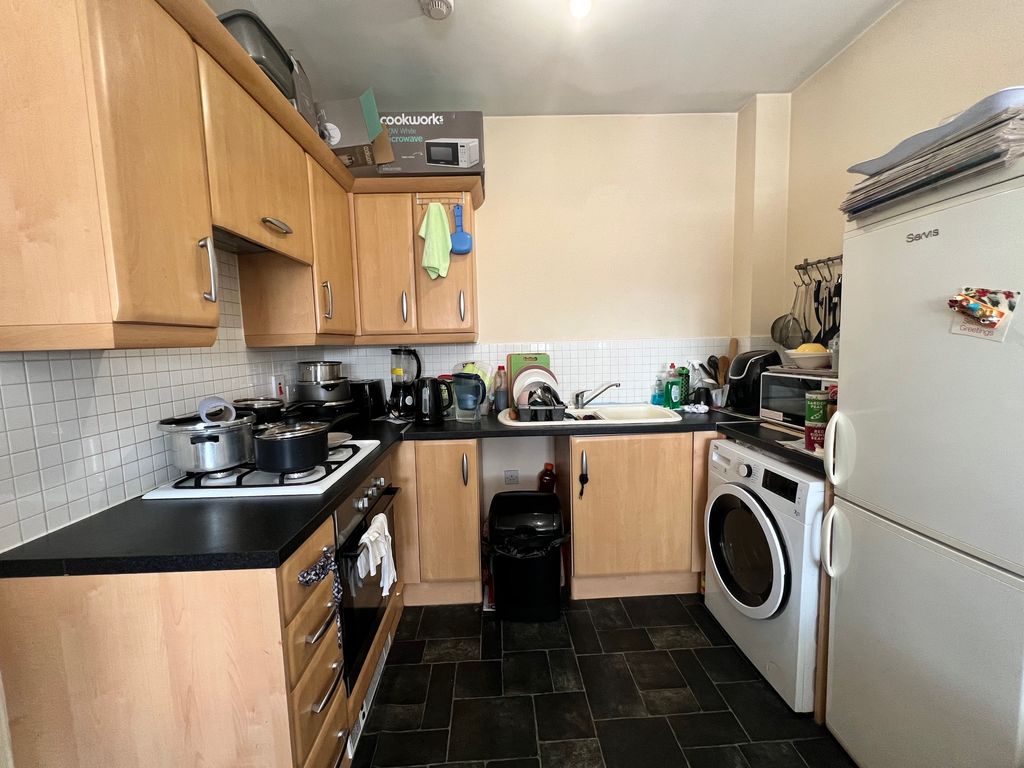 Property photo 3 of 8