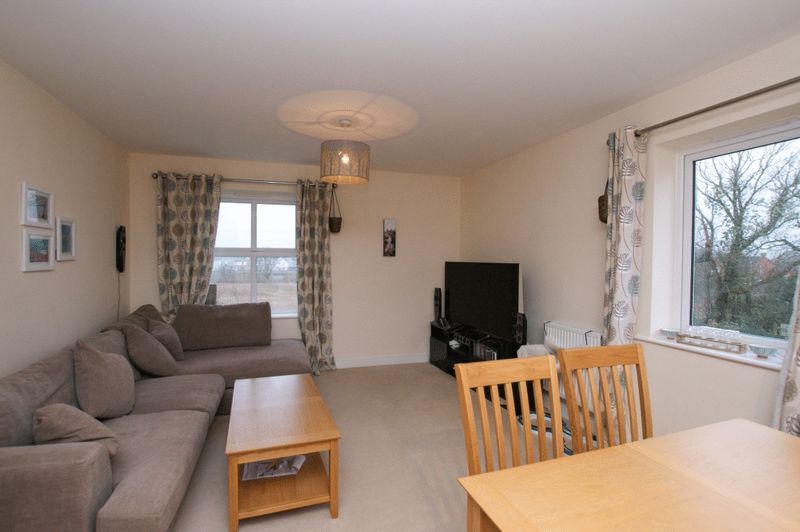 Property photo 2 of 7 Sitting Dining Area