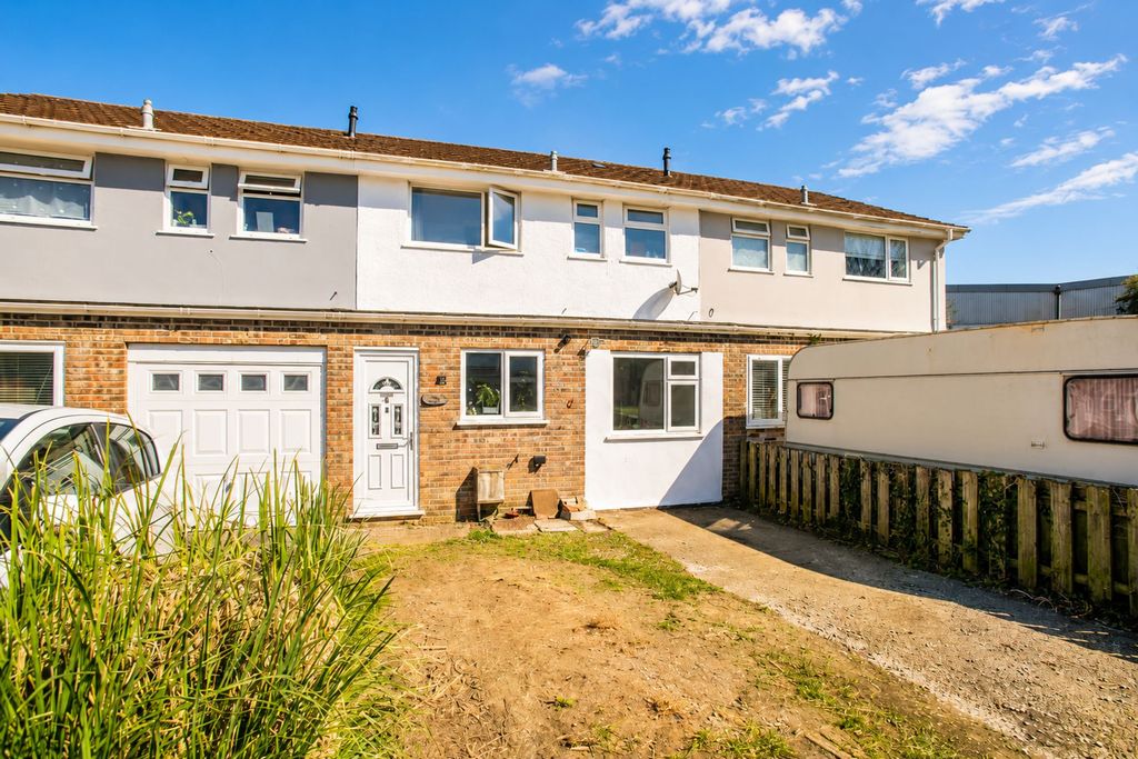 Property photo 1 of 13 External