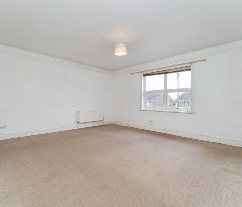 Property photo 3 of 23