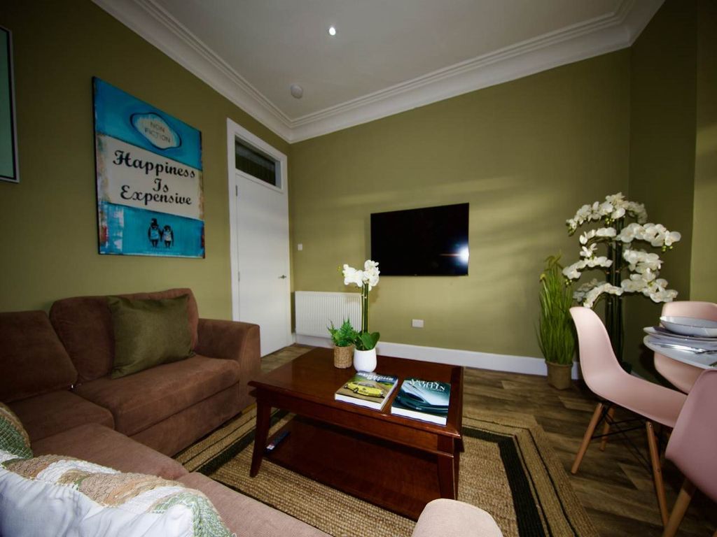 Property photo 2 of 15 Happiness Is Expensive