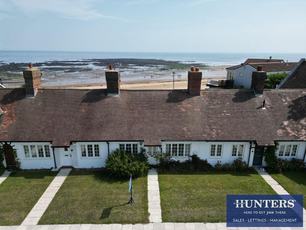 Property photo 1 of 18 External