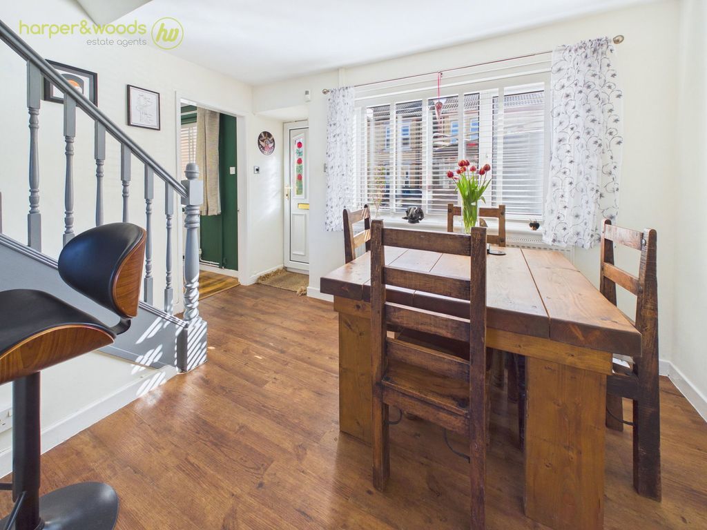 Property photo 3 of 32