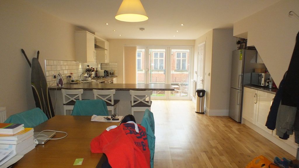 Property photo 2 of 11 Picture No. 08
