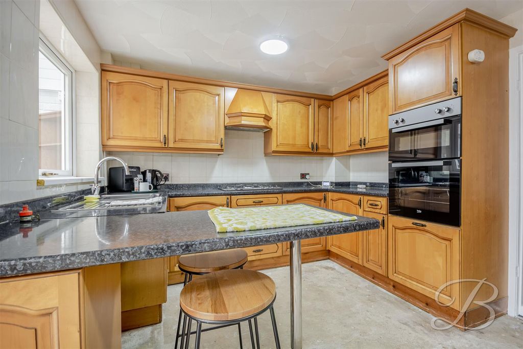 Property photo 3 of 29 Ccltd-8.Jpg