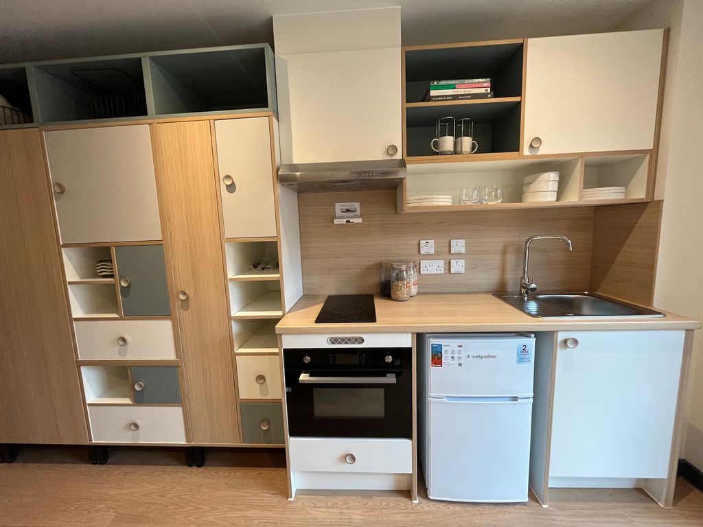 Property photo 1 of 14 Image