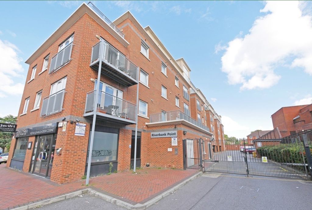 Property photo 1 of 8 Front Building