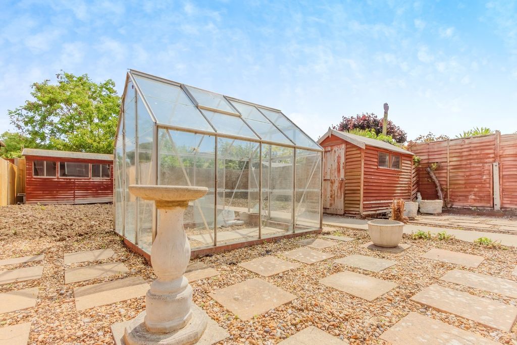 Property photo 2 of 15 Photo