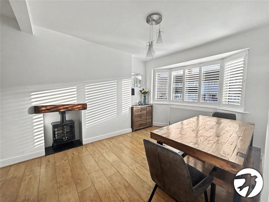 Property photo 2 of 27 Robinson Jackson