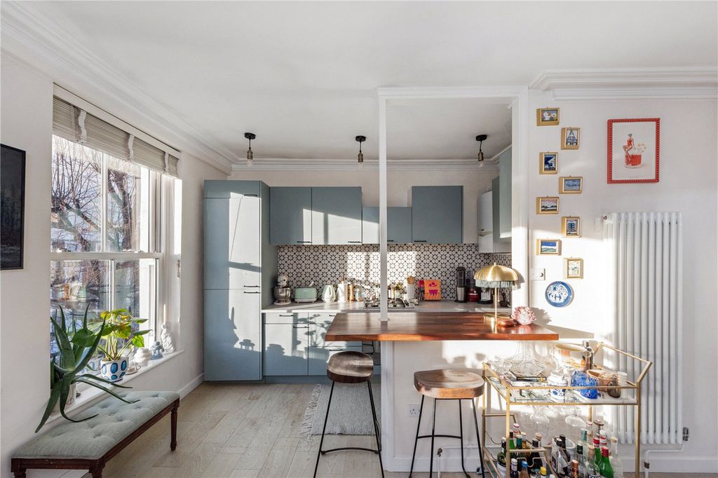 Property photo 3 of 12 Picture No. 10